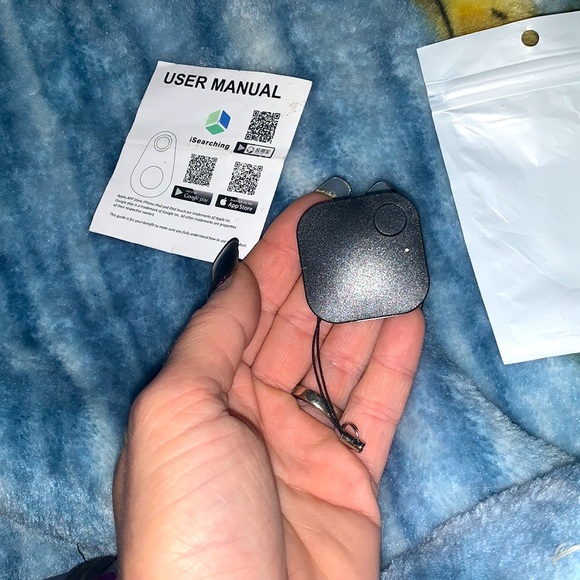 NWT/NIB GPS Tracking Device Links to Your Phone! - Picture 4 of 9